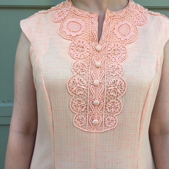 Vintage 1960'S Structured Peach Lace Maxi Dress - Picture 5 of 6
